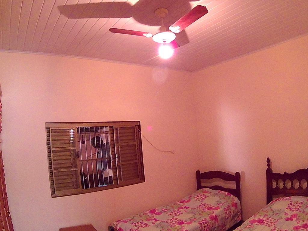 Casa Para Temporada Da Vo Cida Olimpia Phòng bức ảnh